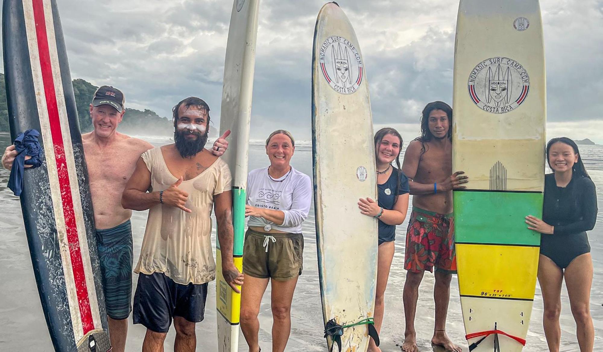 Nomadic Surf Camp Hostel Uvita Buitenkant foto