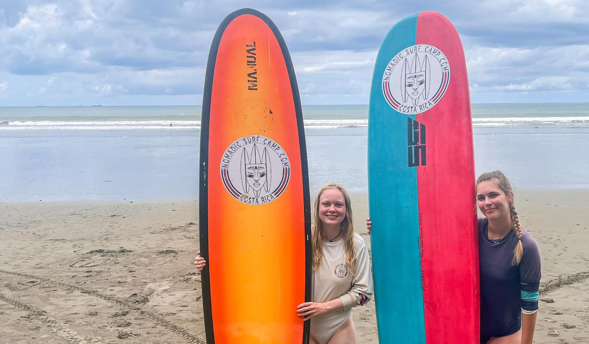Nomadic Surf Camp Hostel Uvita Buitenkant foto